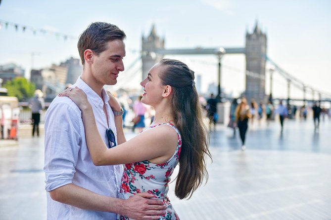 Professional Private Photoshoot in London - Why a Private London Photoshoot Beats Selfies and Random Strangers