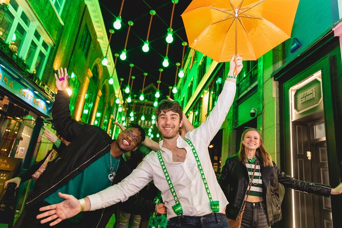 Pub Crawl of Central London - Zoo Bar & Club Start Point, 13-17 Bear St Where the Night Gets Organized