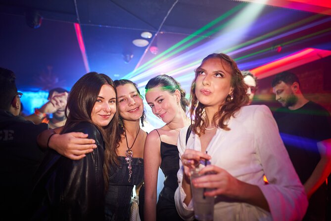 Pub Crawl of Central London - How the Night Moves: Timing That Controls Whether You See 3 or 5 Venues