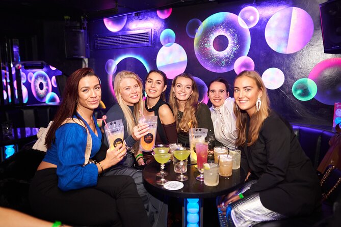 Pub Crawl of Central London - Hosts, Group Energy, and Why Solo Travelers Often Have the Best Time