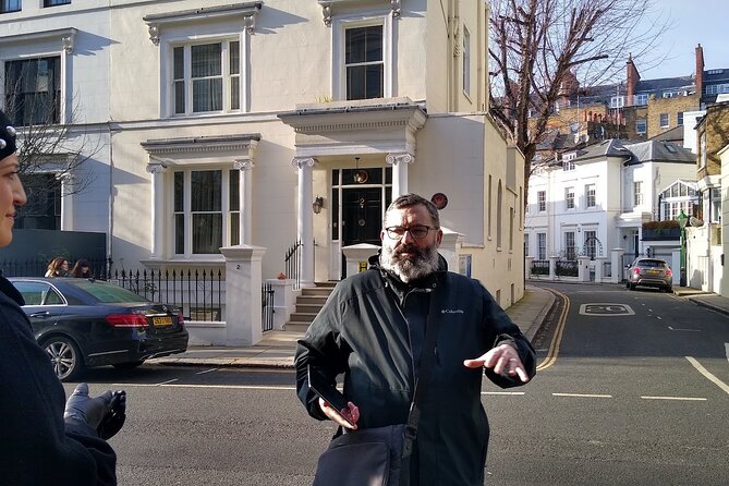 Queen Highlights Walking Tour of London - Kensington Church Street and the BIBA link to Mary Austin