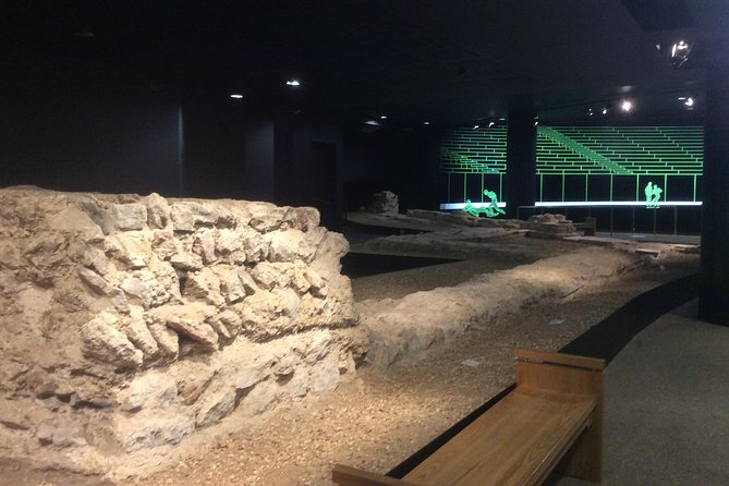 Roman London Private Walking Tour - St Pauls to St Vedast, starting with Diana’s temple layer