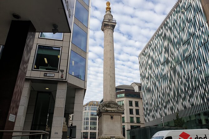 Roman Ruins to Blitz Bombings: A Walking Tour of London's Fiery History - Stop 3: The Monument to the Great Fire, 1666 in a column of stone