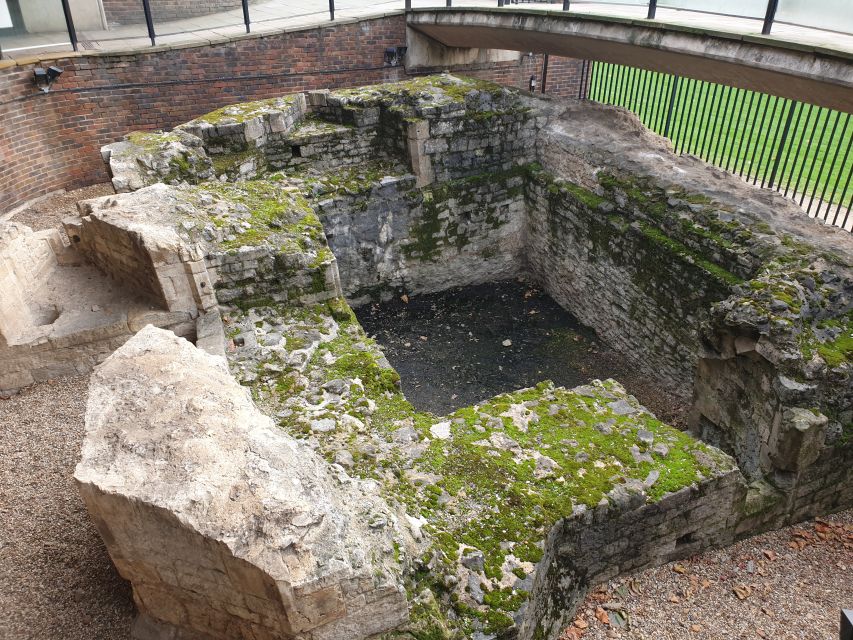 Roman Ruins to Blitz Bombings: London's Fiery History - The Bank of England stop: vault lore and how to picture power