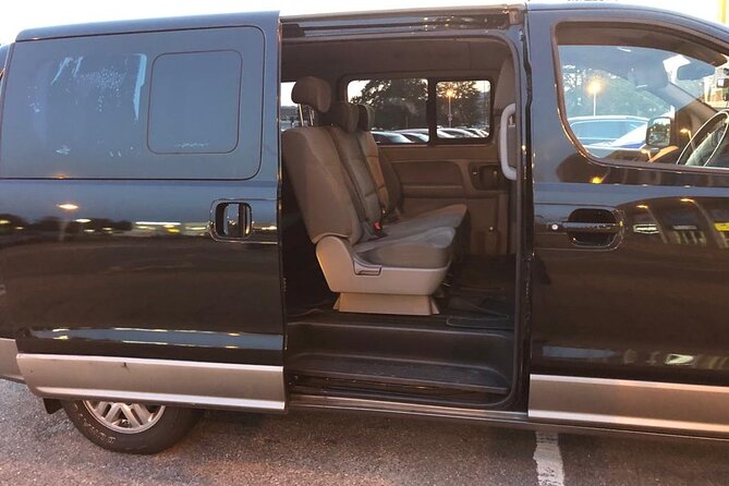 Round Trip Taxi Transfer - Stansted Airport To & From London - What the ride feels like: private, air-conditioned, and built for luggage