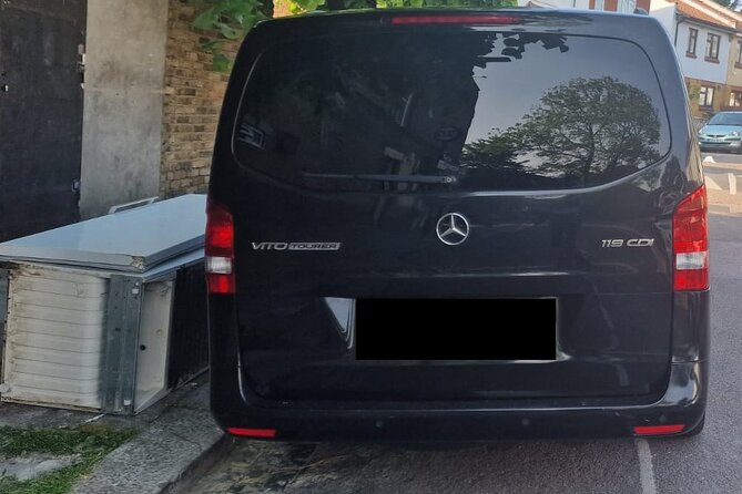 Round Trip Taxi Transfer - Stansted Airport To & From London - Should you book this Stansted to London round-trip taxi?