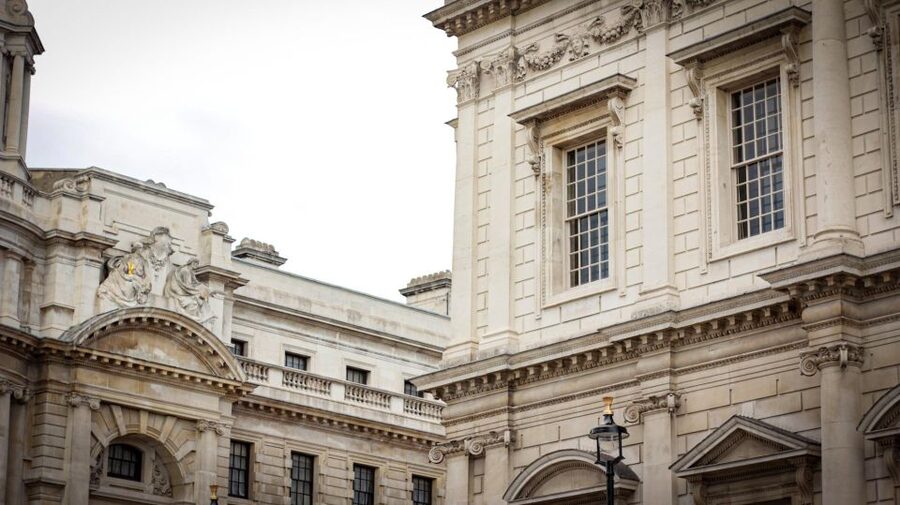 Royal London: from Saxons to Tudors & Stuarts Walking Tour - Price and Value for Central London History