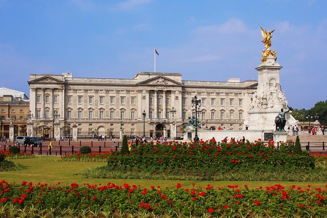 Royal London Guided Sightseeing Tour and Thames River Cruise - Buckingham Palace stop and the Guard ceremony timing reality