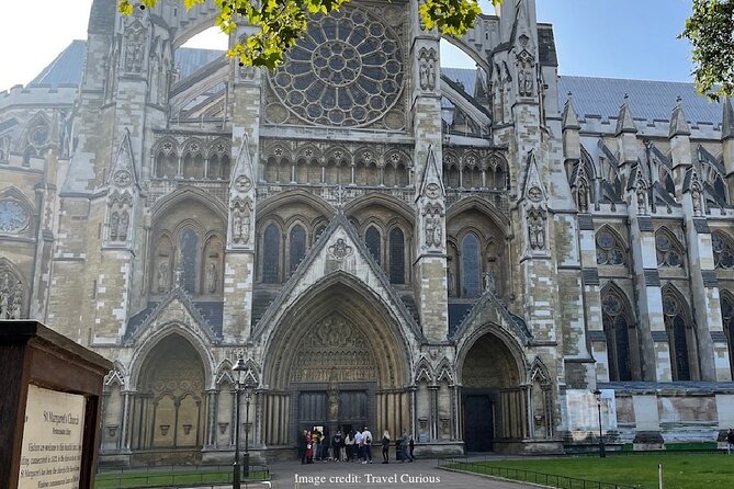 Royal London: Private Half-Day Tour with Horse Guards Parade - Meeting at Westminster Abbey, Then Ending at Trafalgar Square