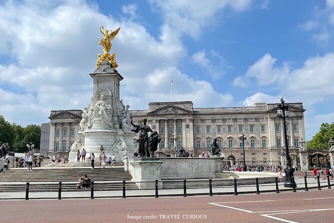Royal London: Private Half-Day Tour with Horse Guards Parade - Walking Past Big Ben and the Houses of Parliament