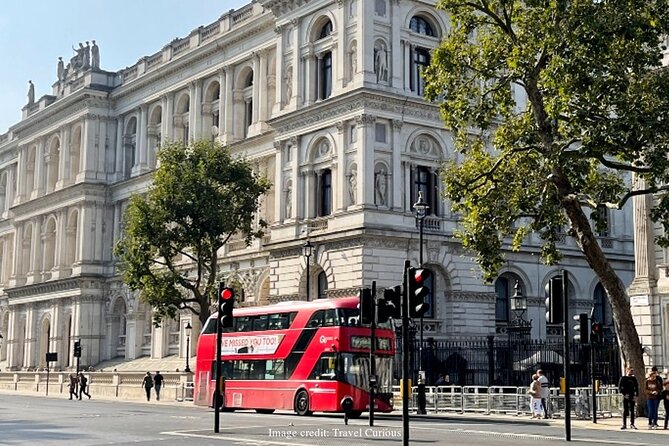 Royal London: Private Half-Day Tour with Horse Guards Parade - St James’s Palace and Horse Guards Parade: The Royal Precinct Walk