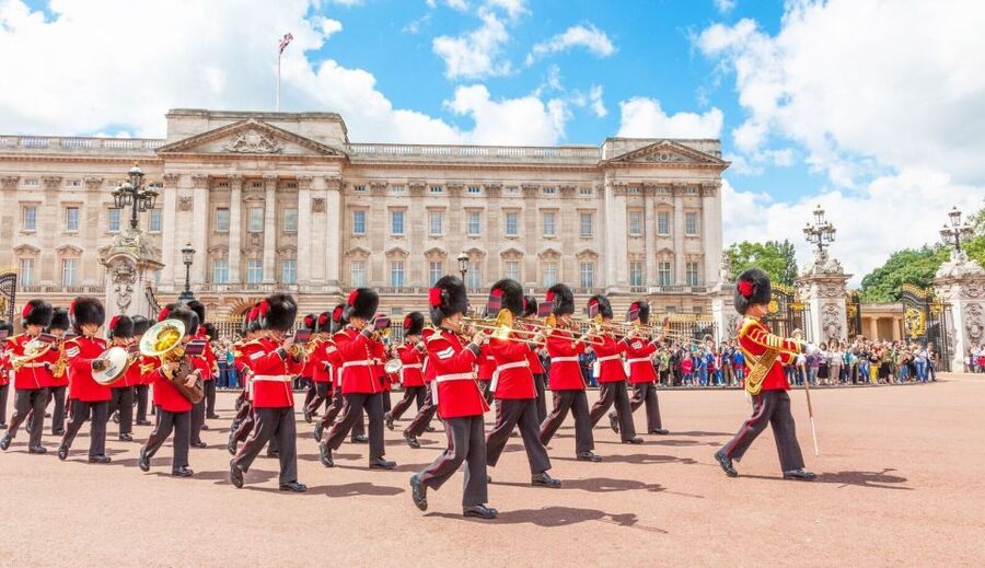 Royal London Tour incl Buckingham Palace & Changing of Guard - Should you book this Royal London Tour?