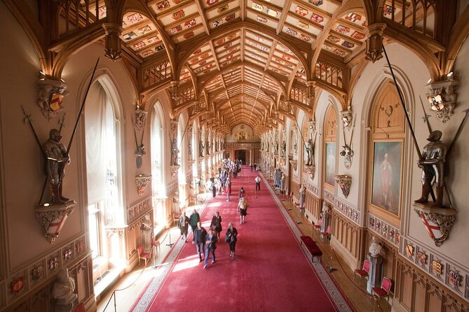 Royal Windsor Afternoon Tour from London - Windsor town time: photos and shopping without the head-scratching