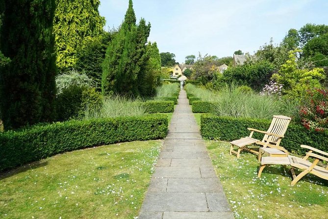 Royal Windsor Cotswold & Shakespeare Country in Executive Vehicle Private Tour - Eton, Windsor Great Park, and Runnymede: the royal landscape lesson you cannot get from photos