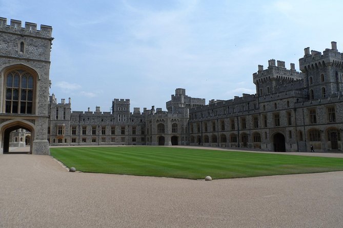 Royal Windsor, Oxford & Cotswold Private Tour - First Stop: Windsor Castle and St George’s Chapel Priorities