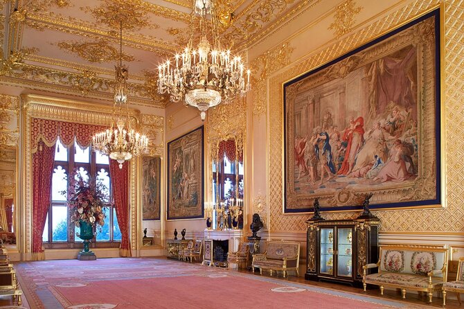 Royal Windsor & Stonehenge Private Tour - Lunch at Windsor: where to eat without losing your day