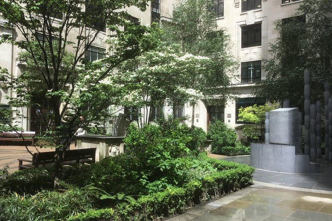 Secret Gardens of the City of London Private Tour - The Walk Begins: St Paul’s Cathedral to the Garden Chain