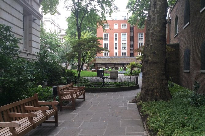 Secret Gardens of the City of London Private Tour - More Hidden Corners: St Swithin, The Monument, and St Dunstan in the East