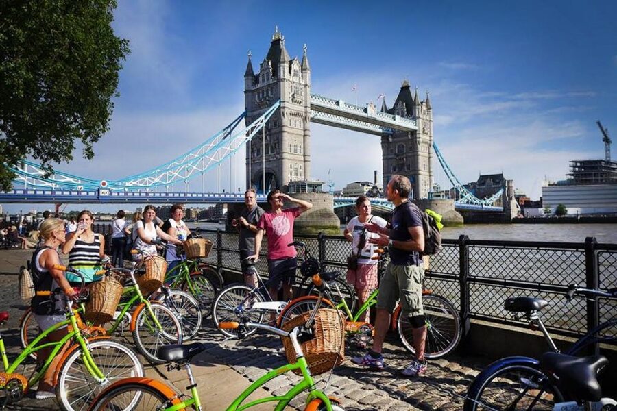 Secret London Tour by Bike - Ride Comfort, Group Pace, and Safety You Can Feel