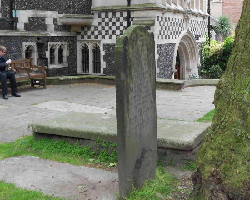 Secret Old London Walking Tour - Pacing, footwear, and the rules that affect comfort