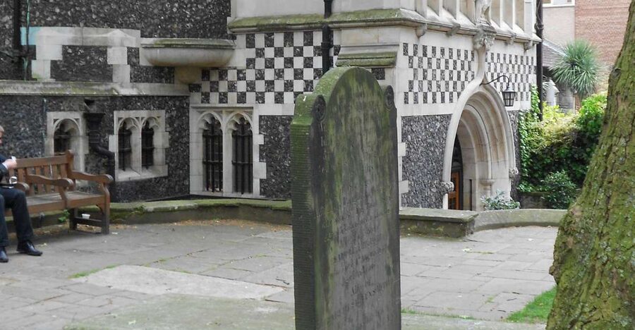 Secret Old London Walking Tour - From Barbican to Charterhouse Square: plague ground turned calm