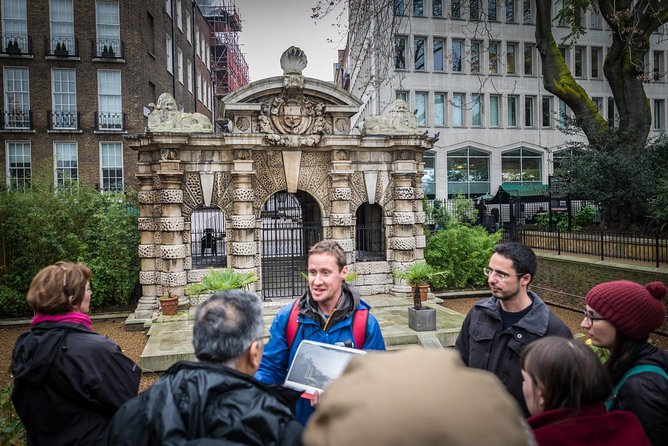 Secret Walking Tour of Central London - From King Charles I to Piccadilly Circus: Easy Start, Realistic End
