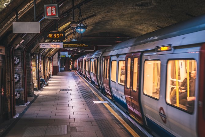 Secrets of the London Underground Small Group Walking Tour - Green Park and Down Street: the station that couldn’t last