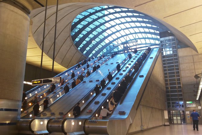 Secrets of the London Underground Small Group Walking Tour - Meeting in the middle: starting at Baker Street Station