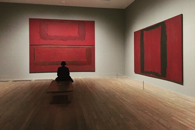 See Tate Modern with an Art Historian in London - Small Group Dynamics: Why Under 10 People Changes Everything