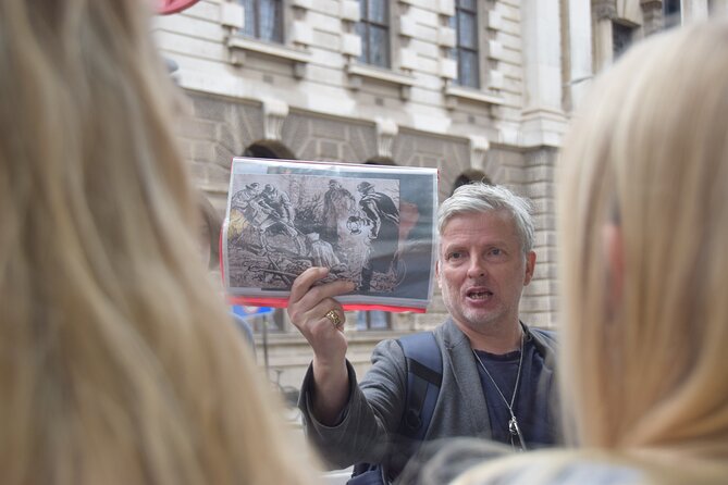 Serial Killers: The Blood and Tears London Walk Tour - Key things that make this London walk worth your time