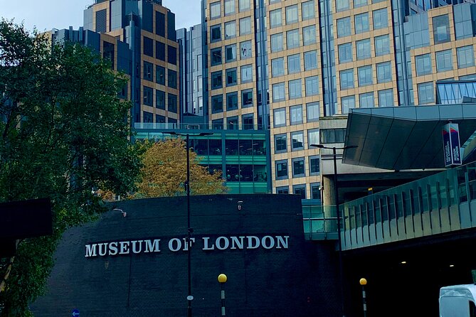Shakespeare Promenade - St. Paul’s Cathedral Area: Scale and Contrast in Short Time