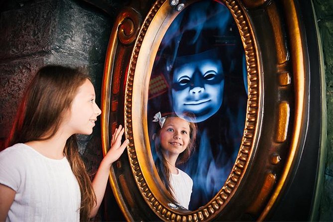 Shrek's Adventure! London Entrance Ticket - Shrek’s Swamp, the Poison Apple Pub, and the Mirror Maze