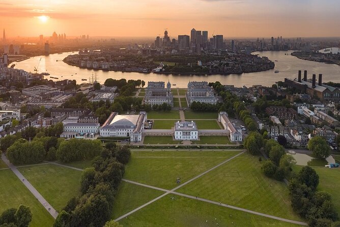 Sights & Bites, Royal Greenwich Guided Tour with Full Day Access - Royal Thameside wandering and quick chocolate delights