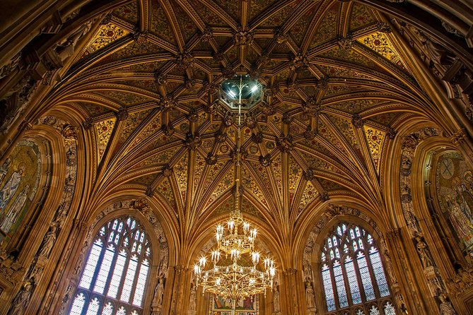 Skip the Line Parliament & Westminster Abbey Fully-Guided Tour - Houses of Parliament guided access: chambers, portraits, and the 1605 plot