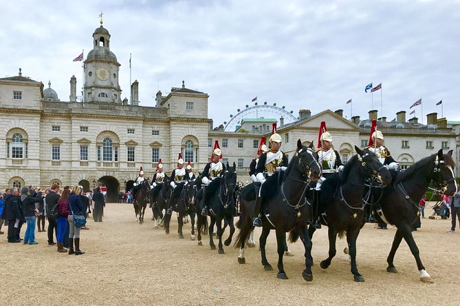 Skip the Line Westminster Abbey & Changing of The Guard Tour - Group Size, Pace, and Comfort on a 3.5-Hour Walk