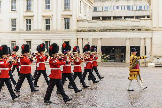 Skip the Line Westminster Abbey & Changing of The Guard Tour - Wellington Barracks, Where the March Starts to Make Sense