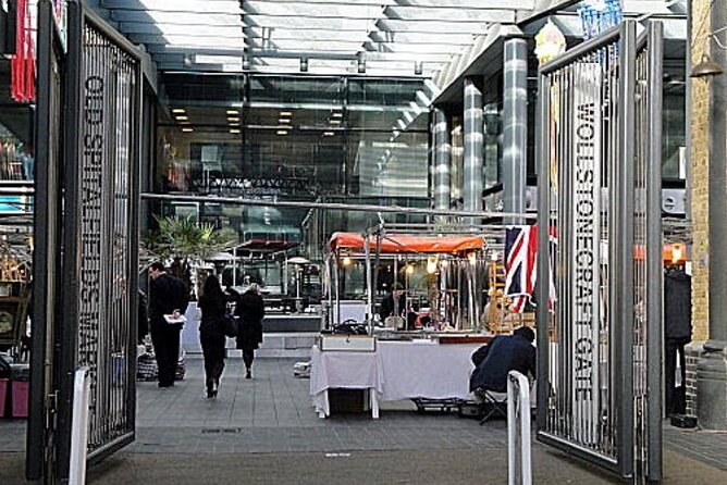 Slavery and City of London Walking Tour - Fenchurch Street and Fen Gardens, with the Gilt of Cain