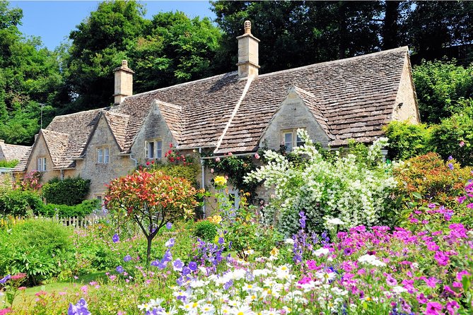 Small Group Cotswolds Villages, Stratford and Oxford Day Tour from London - The Cotswolds drive that keeps changing scenes