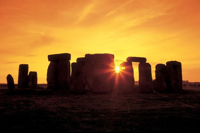 Small-Group to Bath, Lacock, Avebury and Stonehenge from London - Bath and the Roman Baths: the Georgian city story in about two hours