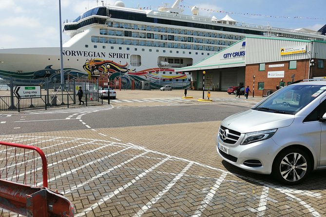 Southampton Cruise Term/ Hotel to London with Stopovers at Stonehenge & Windsor - The London Arrival: Drop-Off at Your Hotel, Plus Possible Heathrow Return