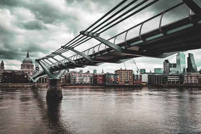 Southbank Immersive Self-Guided Audio Walking Tour - Tate Modern and the Millennium Bridge: Art Meets a River Crossing