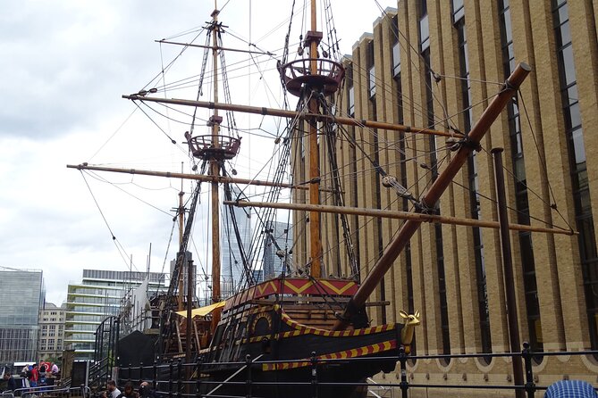 Southwark - an exclusive private walking tour full of surprises! - Queen’s Walk: views across 900 years of London power