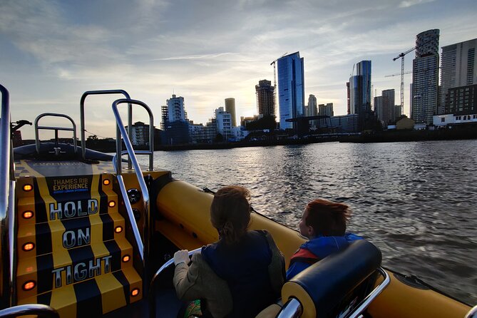 Speedboat Cruise Tour: Embankment OR Westminster Pier -70 minutes - Commentary That Keeps Moving, with Real Crew Personalities