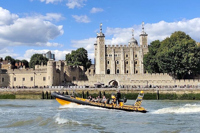 Speedboat 'Tower RIB Blast' from Tower Millennium Pier - 20 minutes - On board: safety talk, life jacket, and the mood music