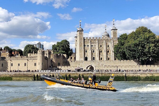 Speedboat 'Ultimate Tower Blast' from Tower Millennium Pier - 40 minutes - Boarding at Tower Millennium Pier, and what to do right away