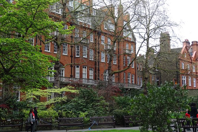 St James' & Mayfair - Private Tour of London's Royal & Aristocratic Villages - Berkeley Square, Annabels, and the Fictional Nightingale