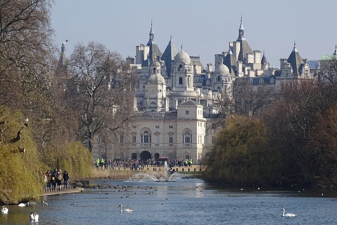 St James' & Mayfair - Private Tour of London's Royal & Aristocratic Villages - Royal Academy of Arts, Burlington’s Building and a Rotating Creative Calendar