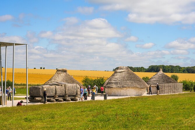 Stonehenge and Bath Guided Day Tour from London - The coach experience: comfortable air, mixed vehicle sizes, real human guides