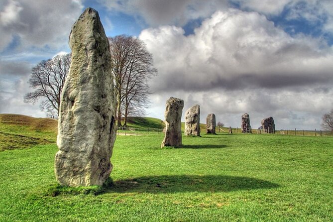Stonehenge and The Stone Circles of Avebury Day Trip from London - Comfort and group size: how it affects your experience at each stop