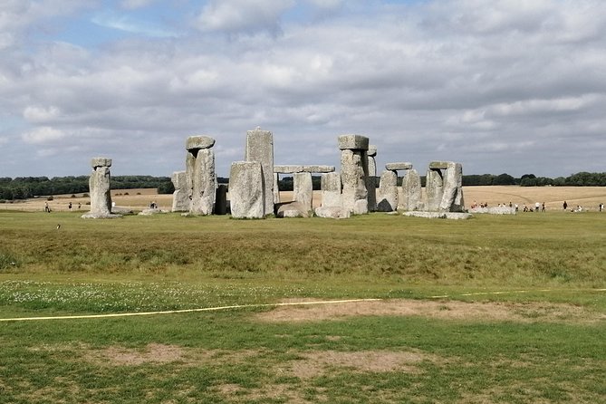 Stonehenge & Bath Private Day Tour from London - Stonehenge Timing and What to Focus On in 2 Hours